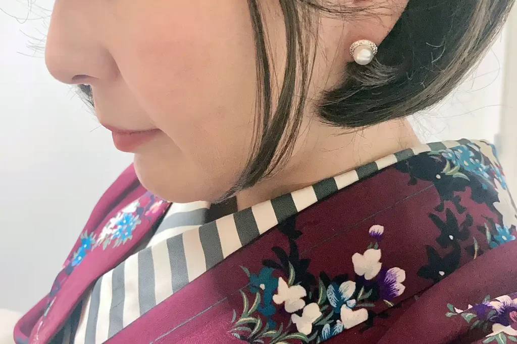 カジュアル着物に合わせたパールサークルピアス