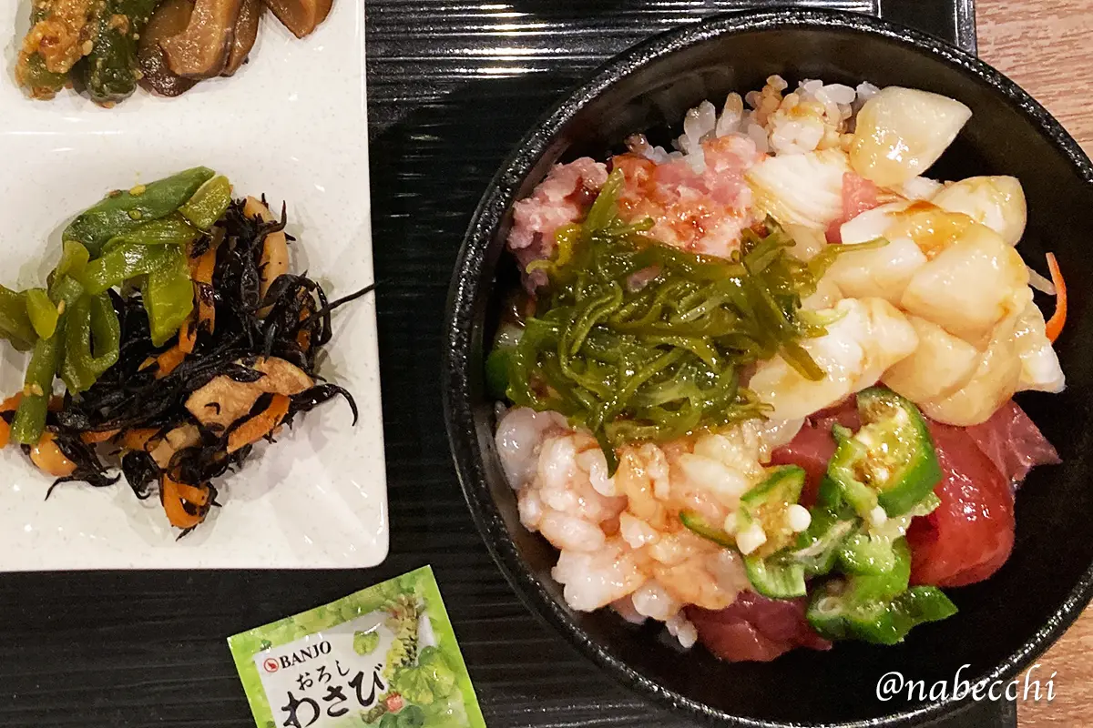 朝食ののっけ丼