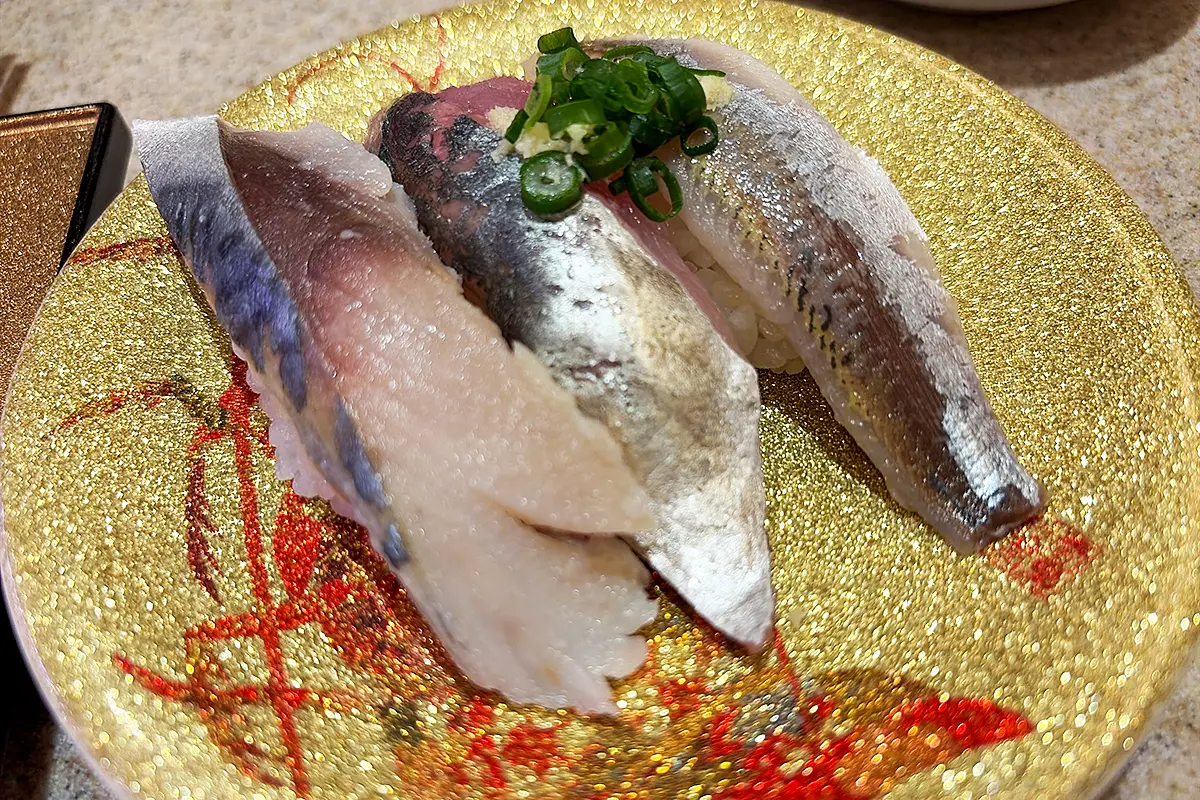 氷見 きときと寿し 富山駅店の光りもの3種盛り