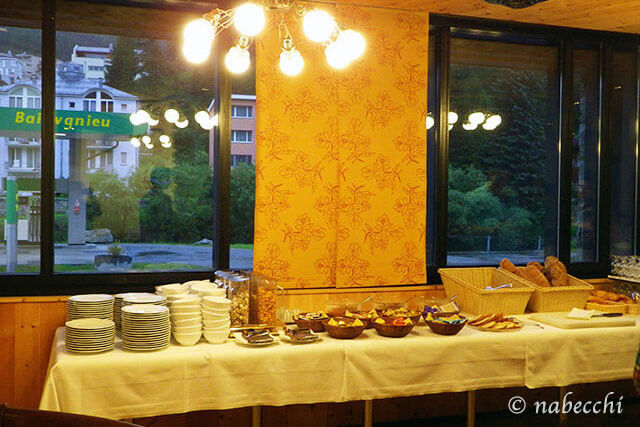 朝食ビュッフェ スイス・サンモリッツ ホテル『SAN GIAN』